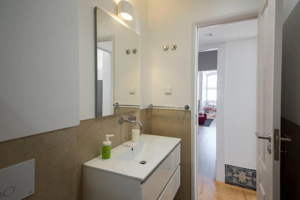 Luxurious Cais Do Sodre, 4 Bedrooms With View