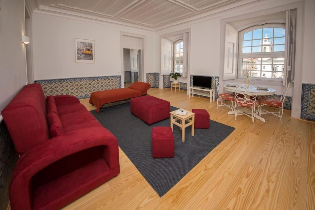Apartment Luxurious Cais Do Sodre, 4 Bedrooms With View Lissabon