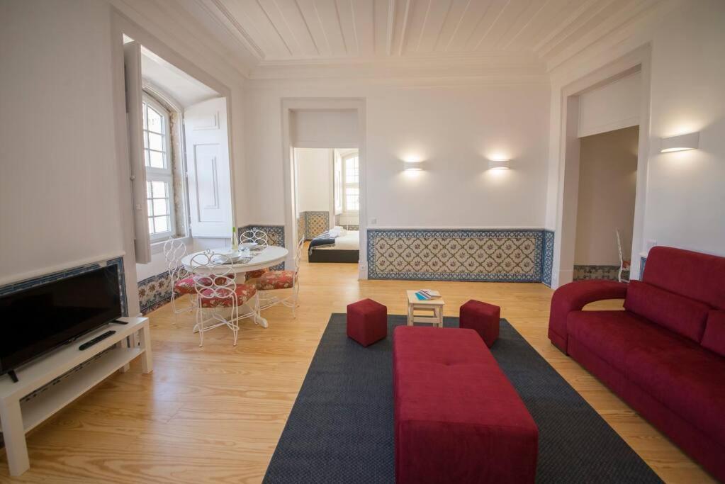 Luxurious Cais Do Sodre, 4 Bedrooms With View Lissabon