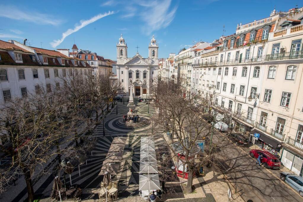 Apartment Luxurious Cais Do Sodre, 4 Bedrooms With View Lissabon