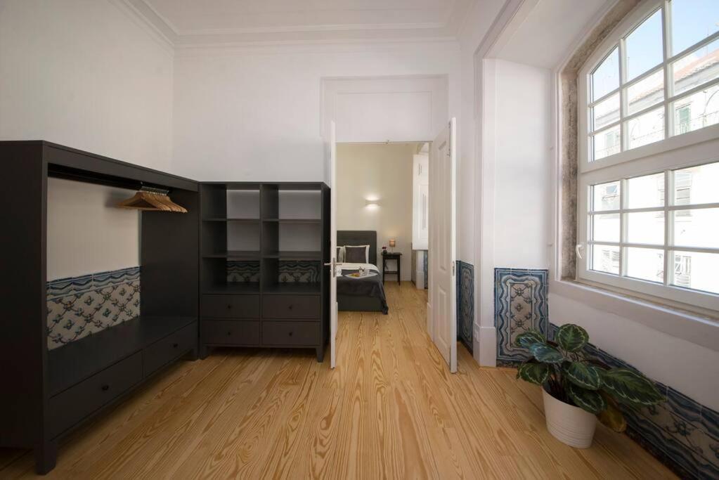 Luxurious Cais Do Sodre, 4 Bedrooms With View